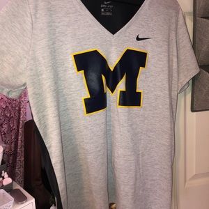 Nike - university of Michigan tshirt!